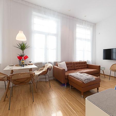 Apartments Leonardo Bolzano Bagian luar foto