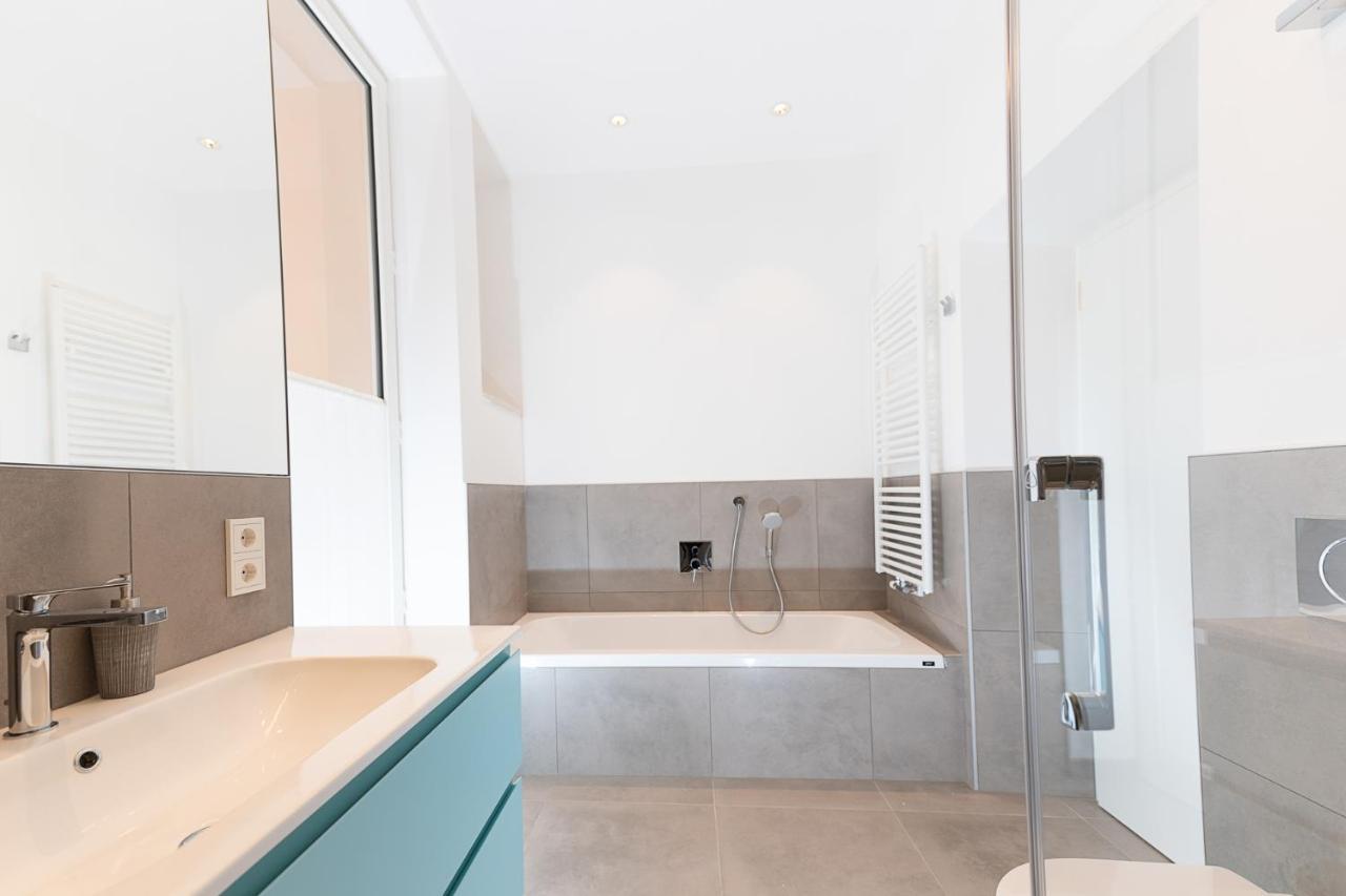 Apartments Leonardo Bolzano Bagian luar foto