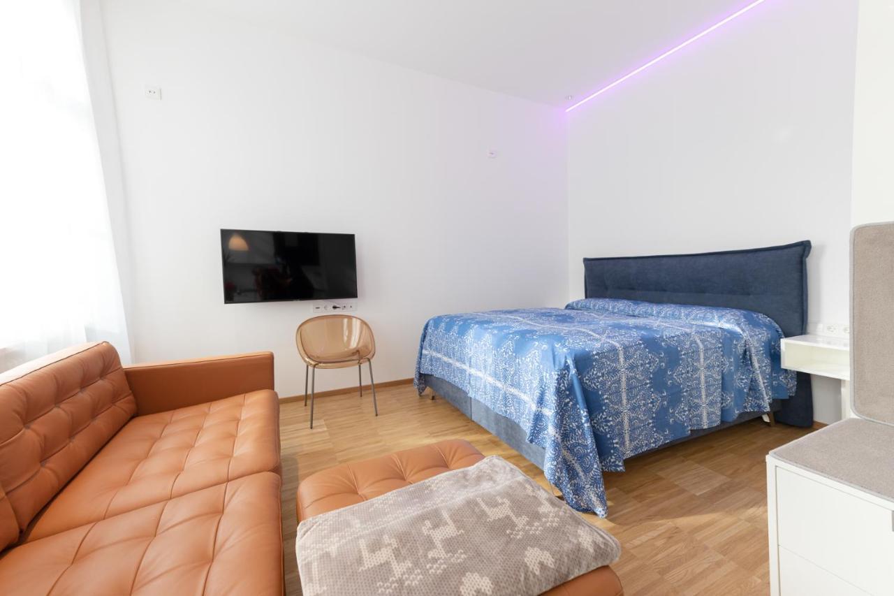 Apartments Leonardo Bolzano Bagian luar foto