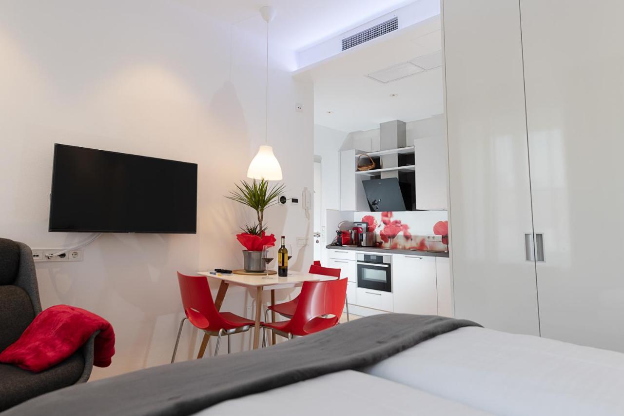Apartments Leonardo Bolzano Bagian luar foto